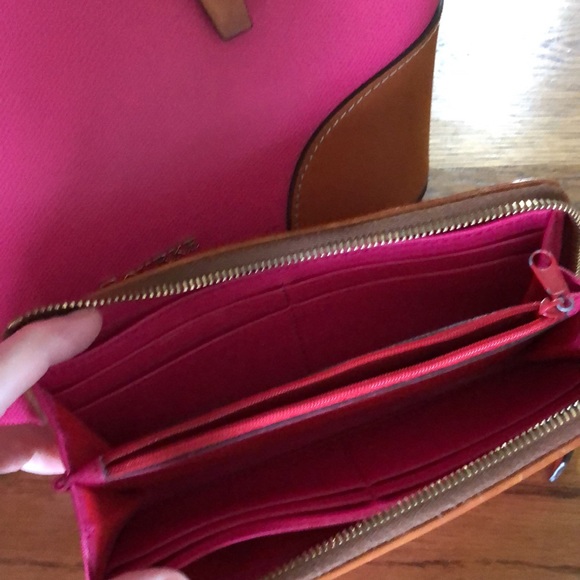 Dooney & Bourke purse and wallet - Picture 6 of 7